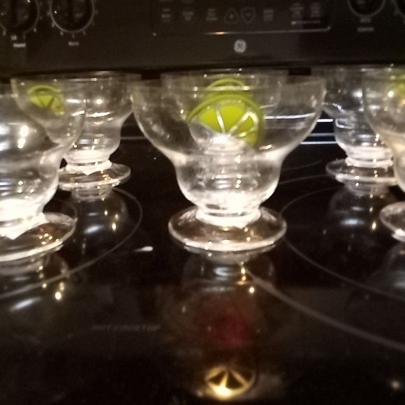 Mud Pie - 6 Clear Glass Cocktail Glasses with Lime Design - Picture 8 of 11